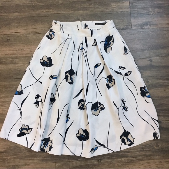 Zara Dresses & Skirts - SOLD‼️ZARA BASIC Floral Print Pleated Skirt